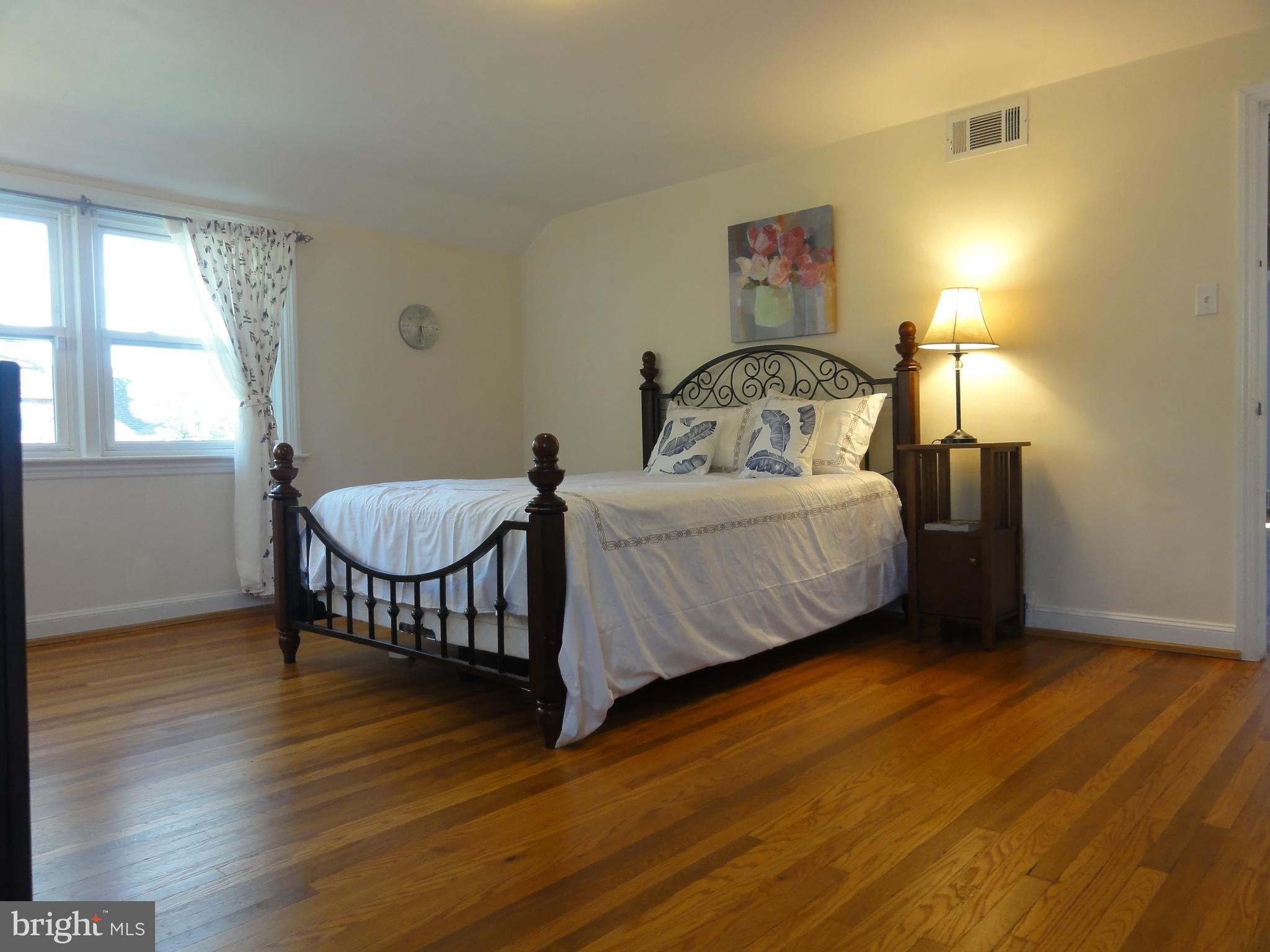 240 Crosshill Road Wynnewood, PA 19096 - Photo 17 of 38