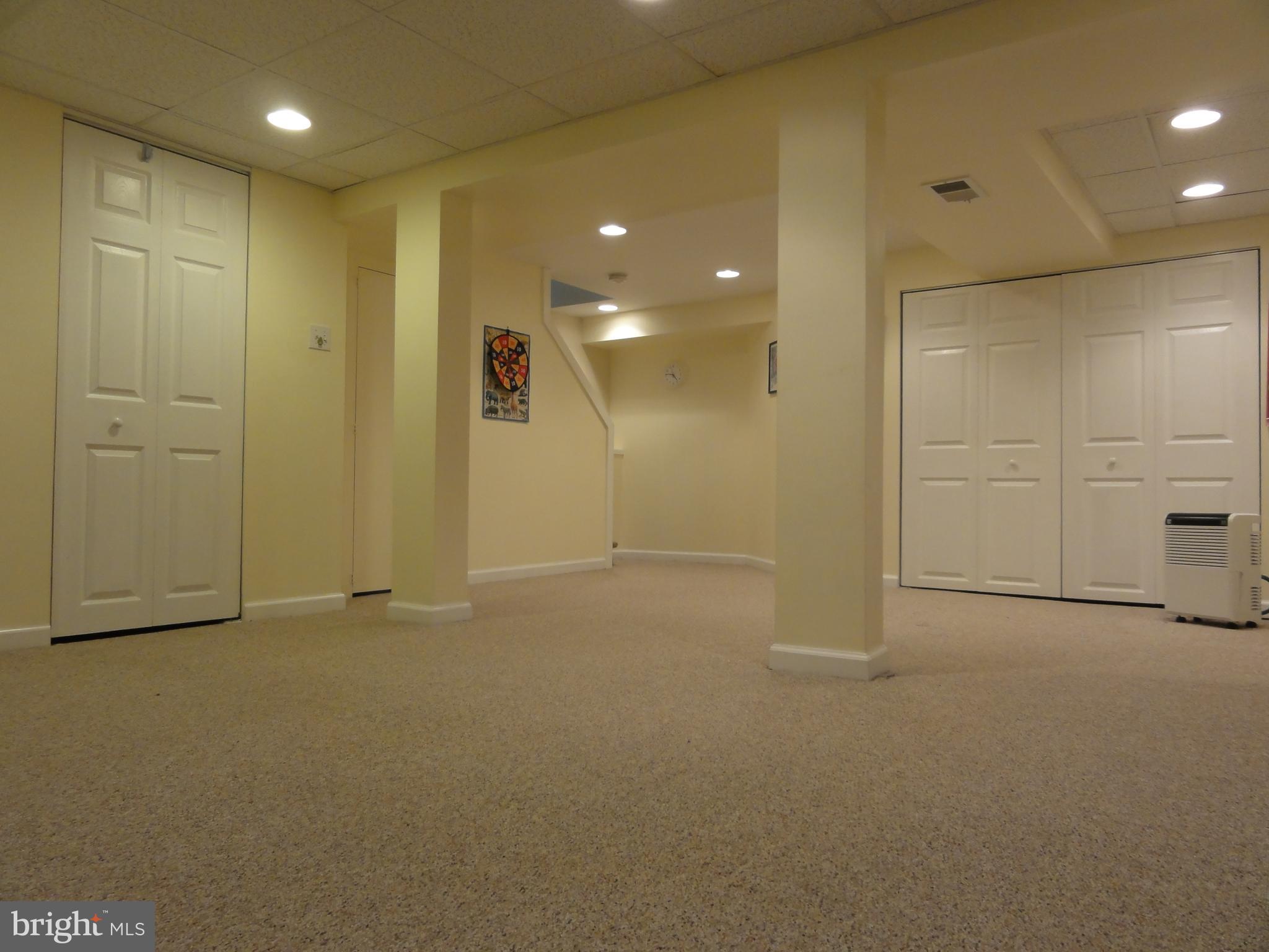 240 Crosshill Road Wynnewood, PA 19096 - Photo 29 of 38