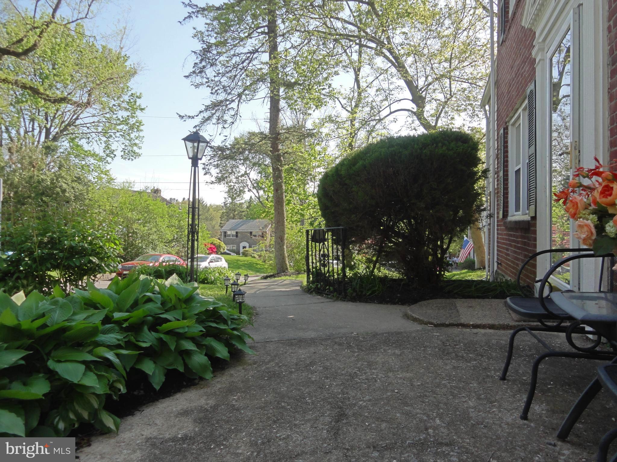 240 Crosshill Road Wynnewood, PA 19096 - Photo 32 of 38
