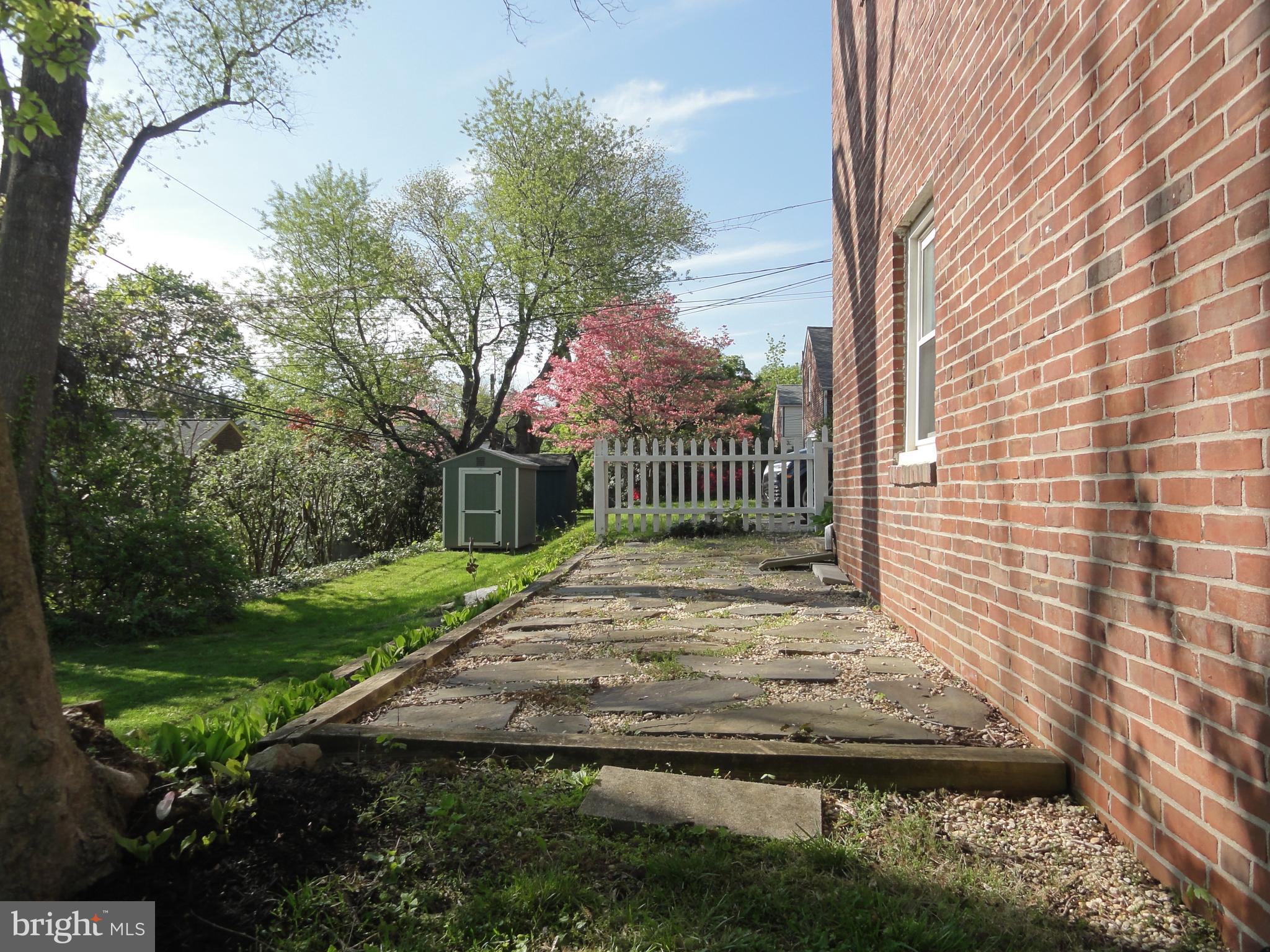 240 Crosshill Road Wynnewood, PA 19096 - Photo 35 of 38