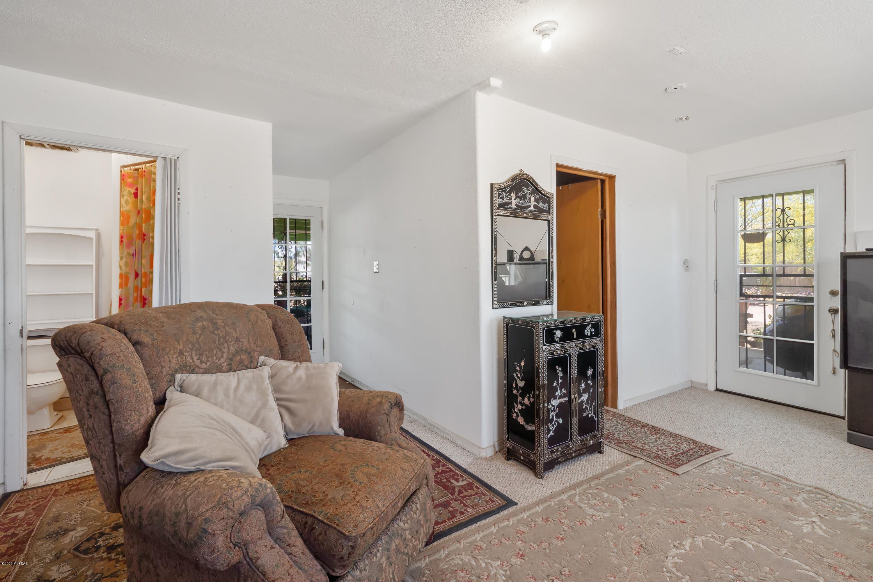 338 East Corona Road Tucson, AZ 85756 - Photo 6 of 26 Gallery Image 6