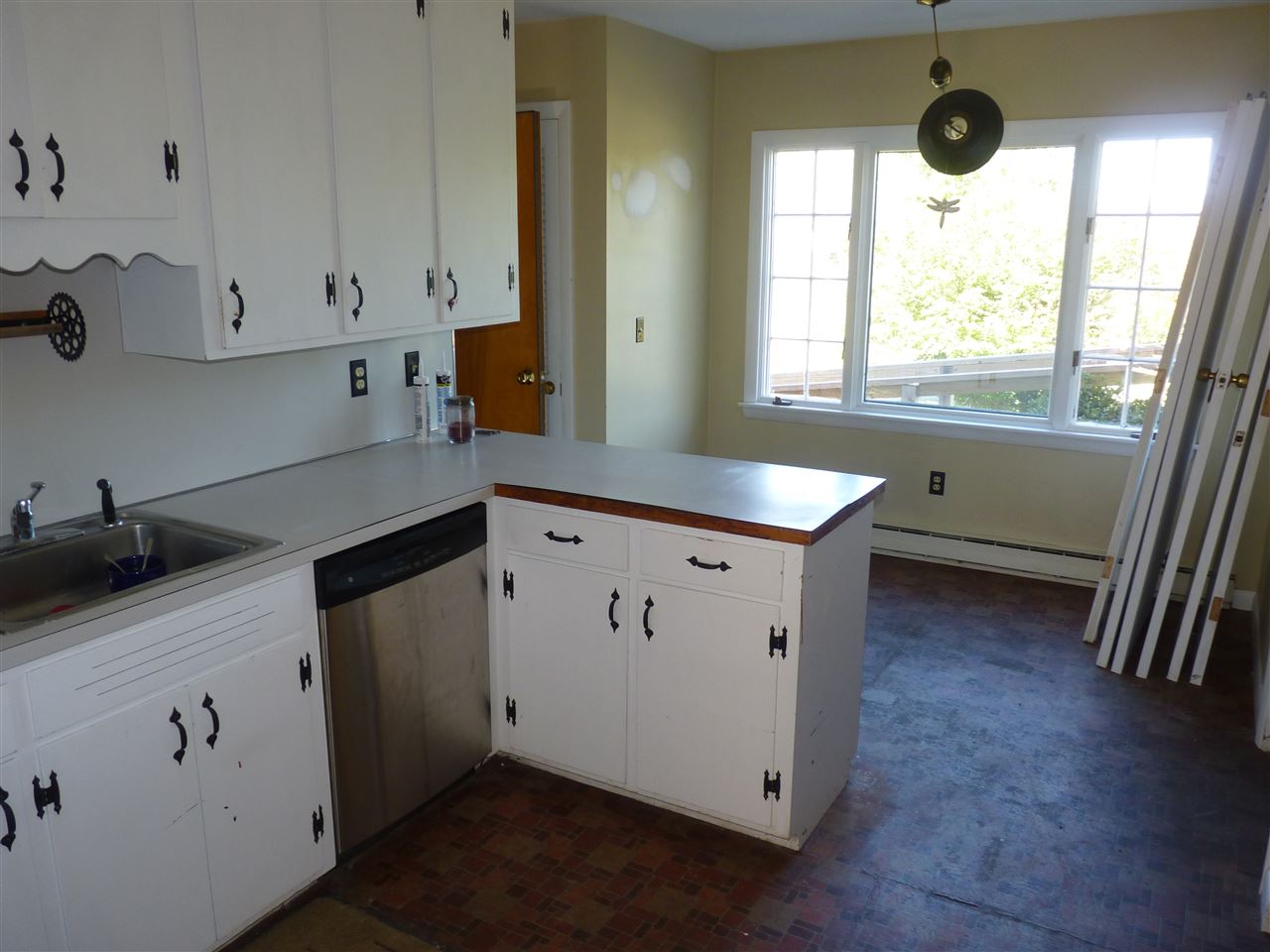 457 Packers Falls Road Lee, NH 03861 - Photo 8 of 10