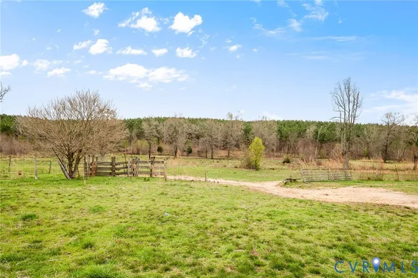 $450,000 | 21921 Boydton Plank Road, McKenney, VA 23872