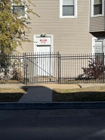 $1,625 | 1500 East 73rd Street, Unit 3, Chicago, IL 60619