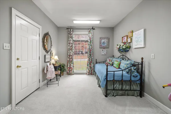 $809,900 | 1826 Peppertree Drive, Alcoa, TN 37701