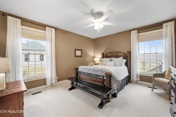 $809,900 | 1826 Peppertree Drive, Alcoa, TN 37701