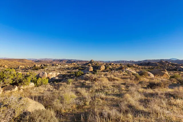 $475,000 | 1 Dragonfly Lane, Landers, CA 92285