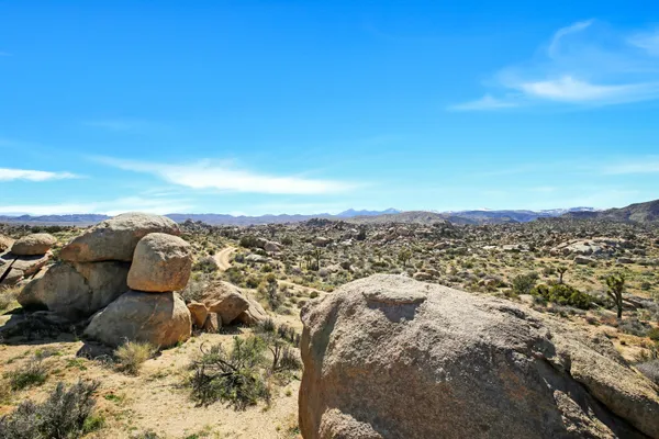 $475,000 | 1 Dragonfly Lane, Landers, CA 92285