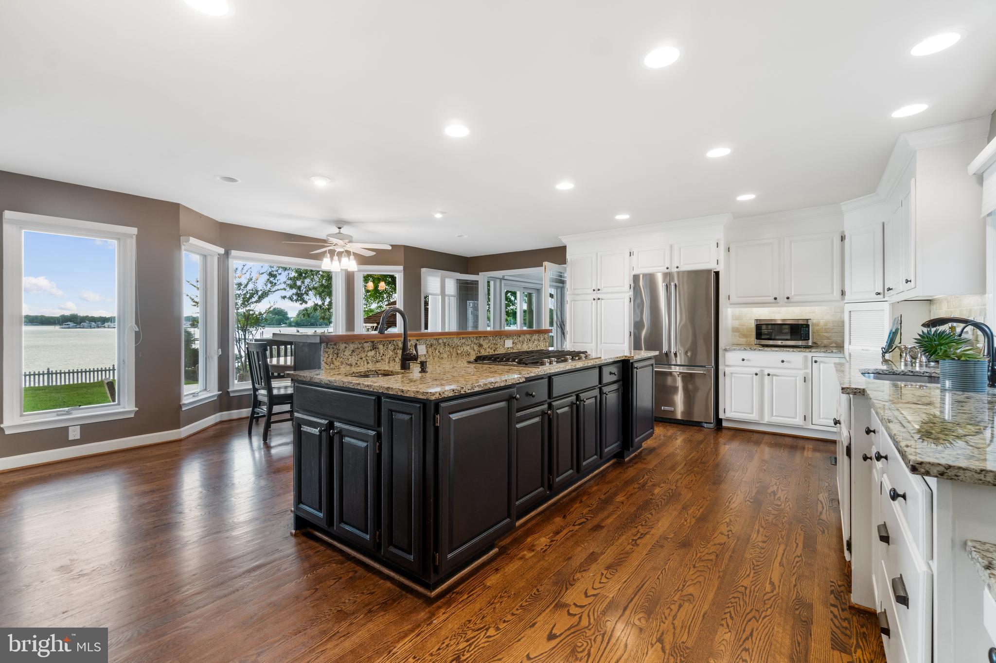 1258 West River Road Shady Side, MD 20764 - Photo 28 of 103 Center Island, extra seeing, gas cooking