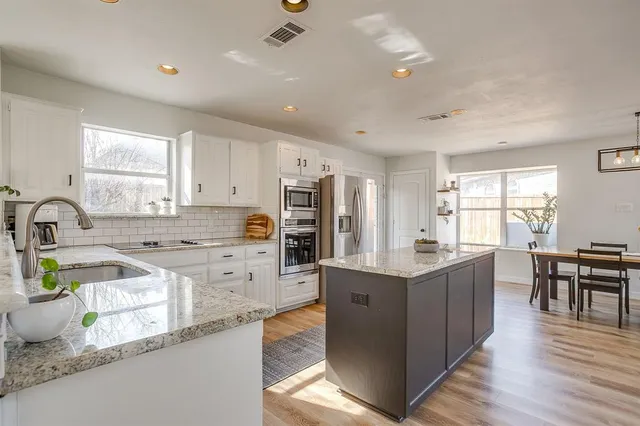 $649,000 | 5147 Haydenbend Circle, Grapevine, TX 76051