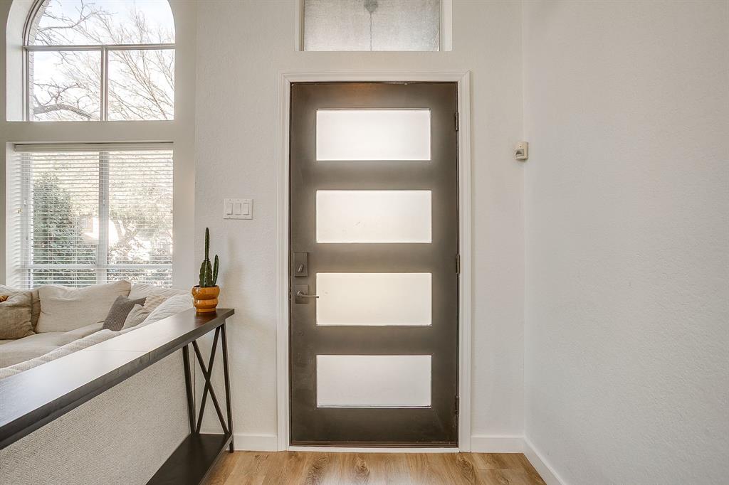 5147 Haydenbend Circle Grapevine, TX 76051 - Photo 5 of 40