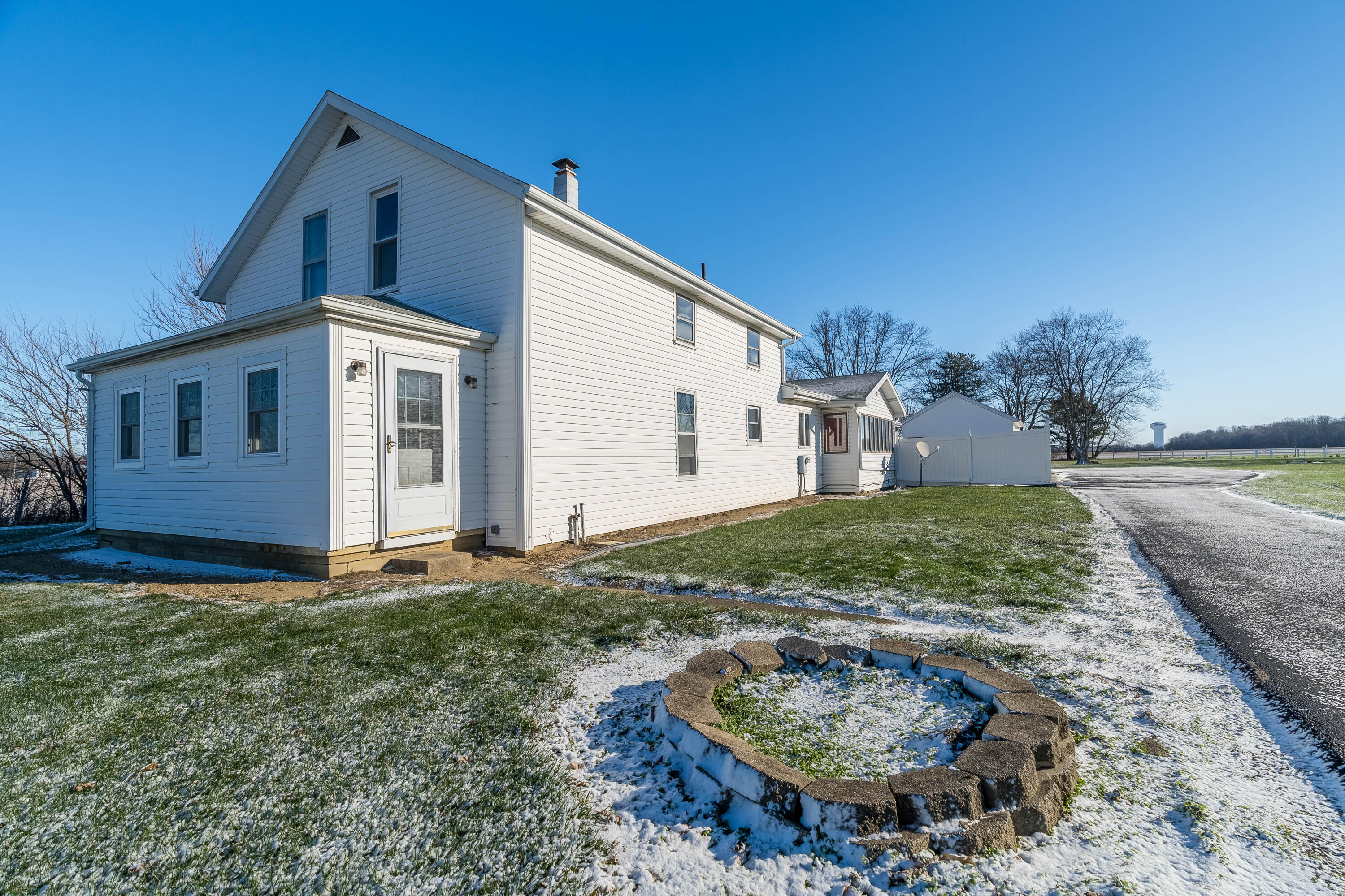 7227 Spiker Road Piqua, OH 45356 - Photo 2 of 44