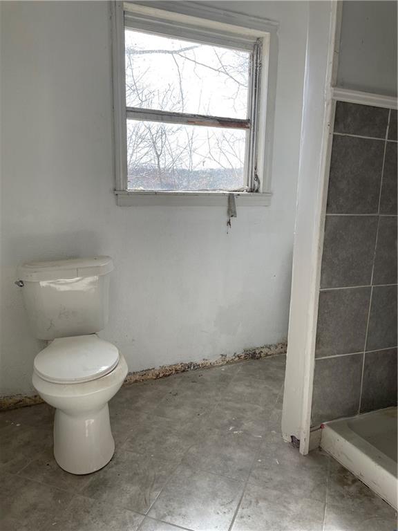 755 Mary Street McKees Rocks, PA 15136 - Photo 11 of 25 Gallery Image 11