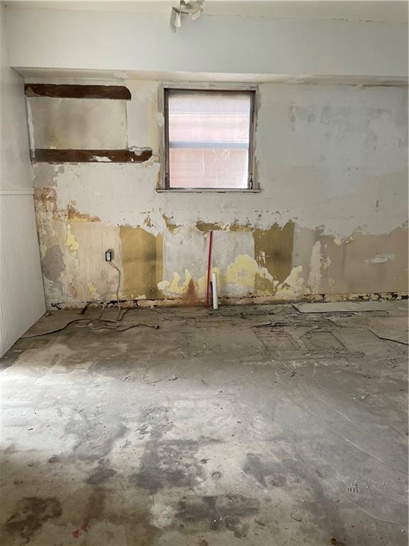 755 Mary Street McKees Rocks, PA 15136 - Photo 9 of 25 Gallery Image 9