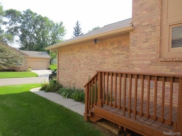 21720 River Ridge Trail Farmington, MI 48335 - Photo 20 of 31 Side Entrance