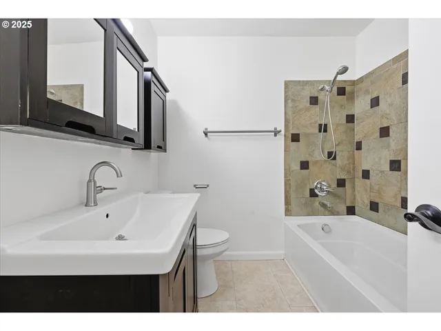 $214,900 | 1795 Northeast 19th Street, Gresham, OR 97030