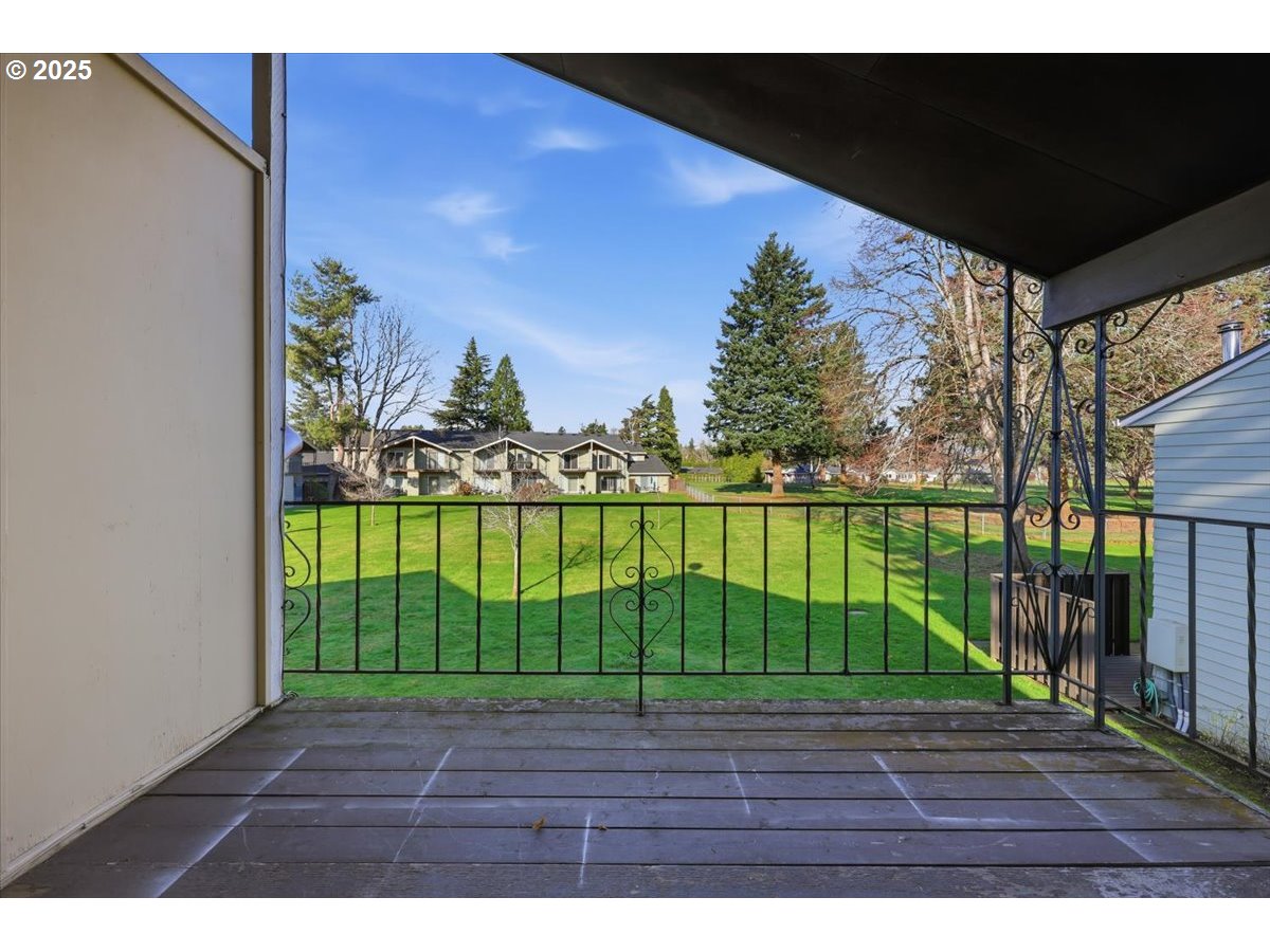 1795 Northeast 19th Street Gresham, OR 97030 - Photo 25 of 28