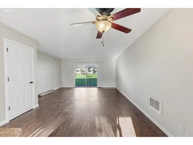 $214,900 | 1795 Northeast 19th Street, Gresham, OR 97030