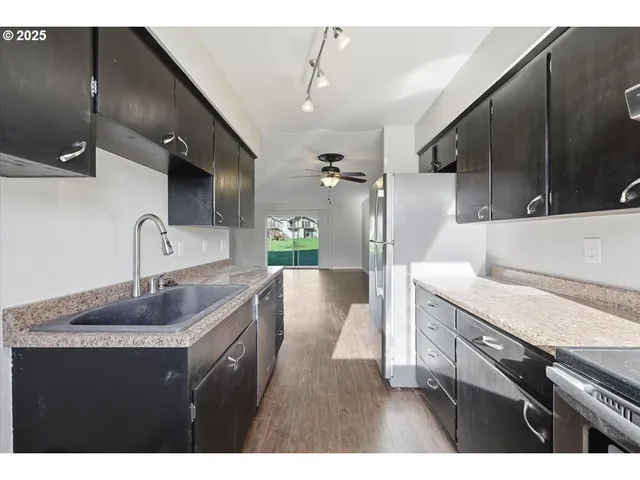 $214,900 | 1795 Northeast 19th Street, Gresham, OR 97030