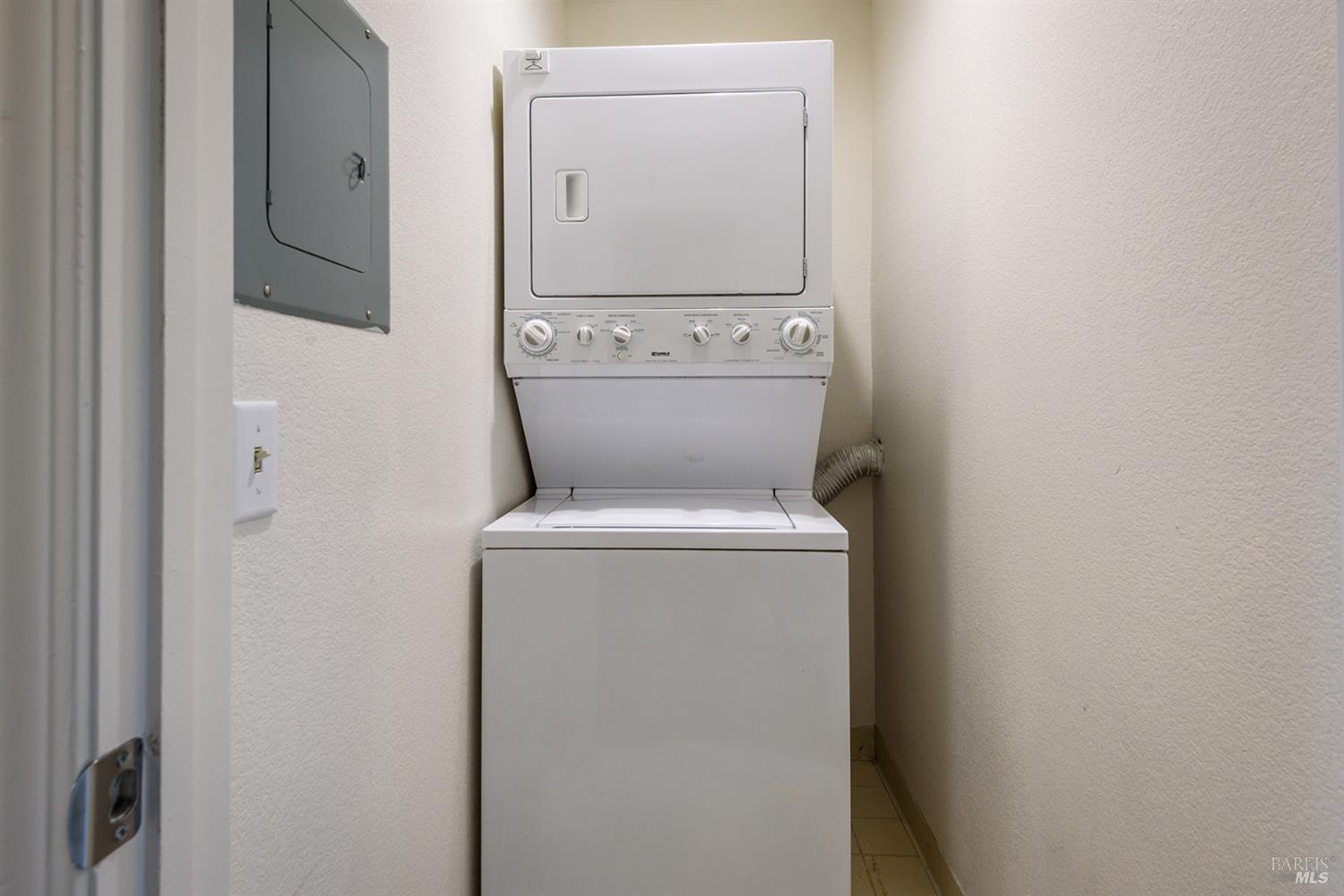 439 Mission Boulevard Santa Rosa, CA 95409 - Photo 13 of 20