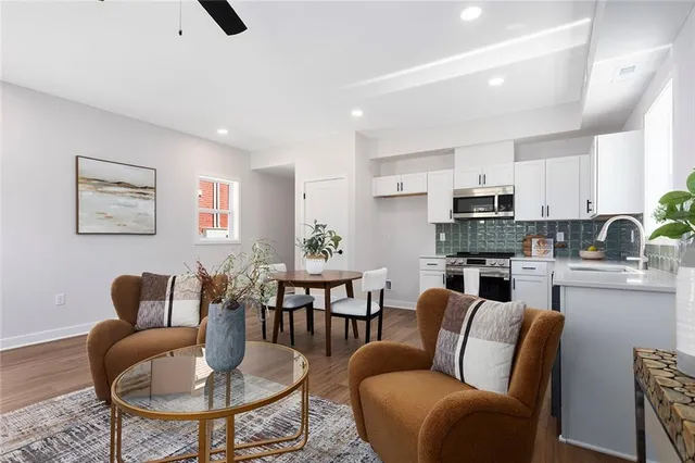 $239,900 | 4527 Forest Avenue, Unit A, Kansas City, MO 64110