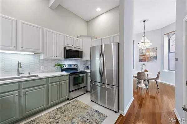 $225,000 | 2347 Albion Place, Unit A, St. Louis, MO 63104