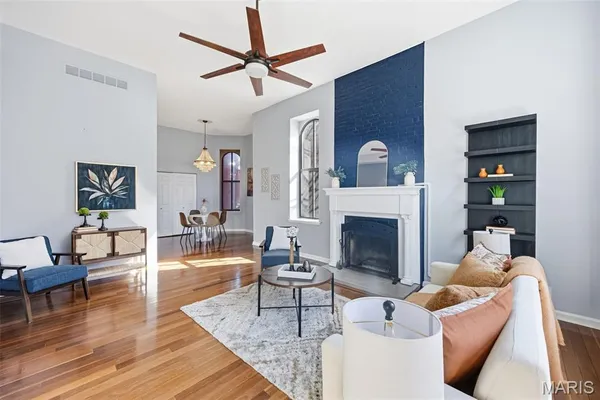 $225,000 | 2347 Albion Place, Unit A, St. Louis, MO 63104