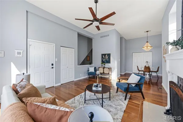 $225,000 | 2347 Albion Place, Unit A, St. Louis, MO 63104