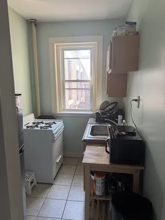 $314,900 | 1568 Commonwealth Avenue, Unit 12, Boston, MA 02135