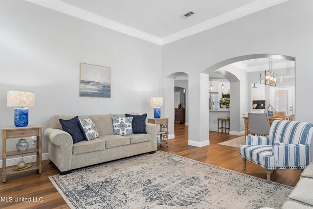 $294,900 | 2252 Beach Drive, Unit 606, Gulfport, MS 39507