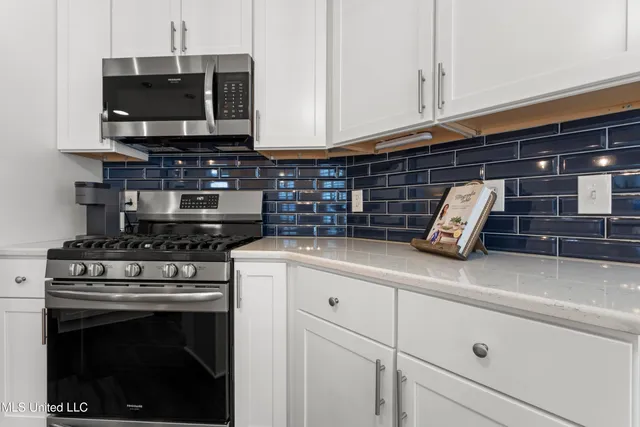 $294,900 | 2252 Beach Drive, Unit 606, Gulfport, MS 39507