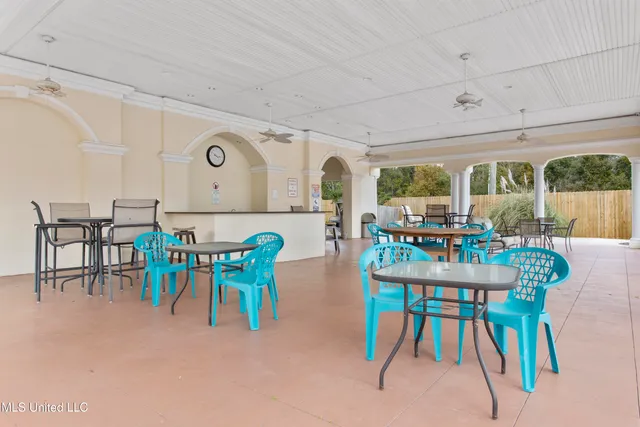 $294,900 | 2252 Beach Drive, Unit 606, Gulfport, MS 39507