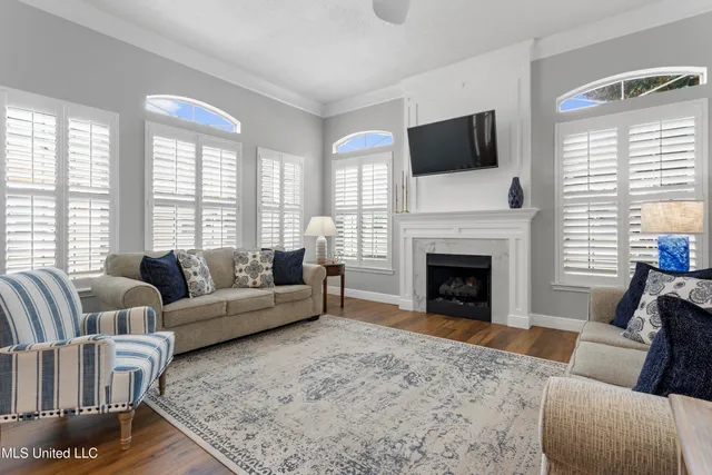 $294,900 | 2252 Beach Drive, Unit 606, Gulfport, MS 39507