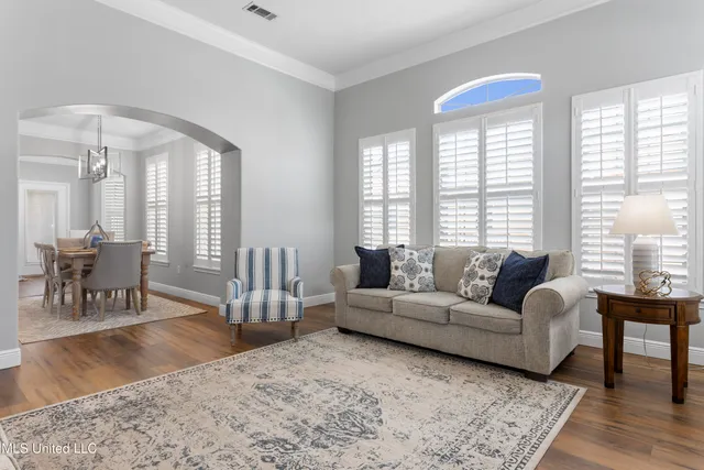 $294,900 | 2252 Beach Drive, Unit 606, Gulfport, MS 39507