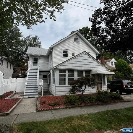 $1,650 | 195 Pleasant Avenue, Bergenfield, NJ 07621
