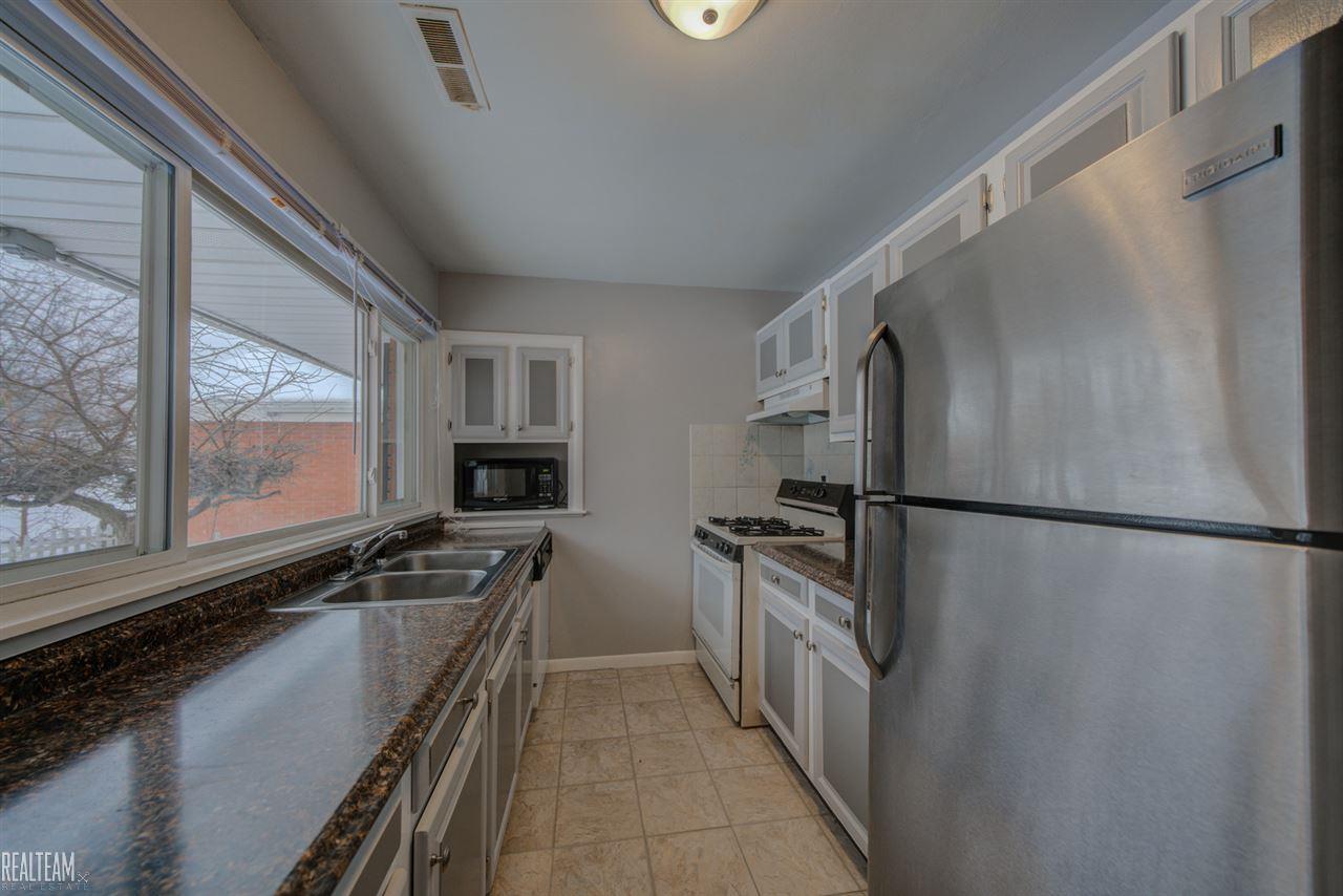 92 Boyken Road Rochester Hills, MI 48307 - Photo 6 of 21