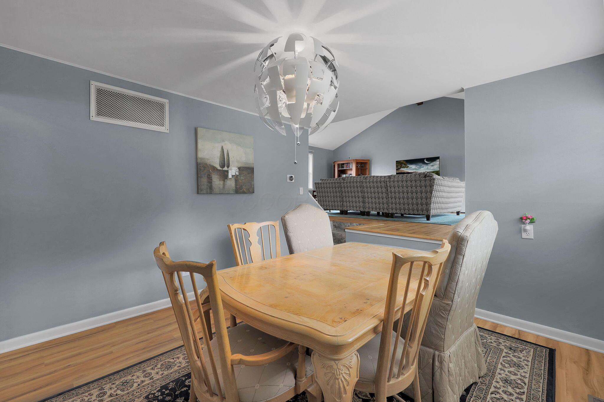 922 Afton Road Columbus, OH 43221 - Photo 10 of 54 Dining Room