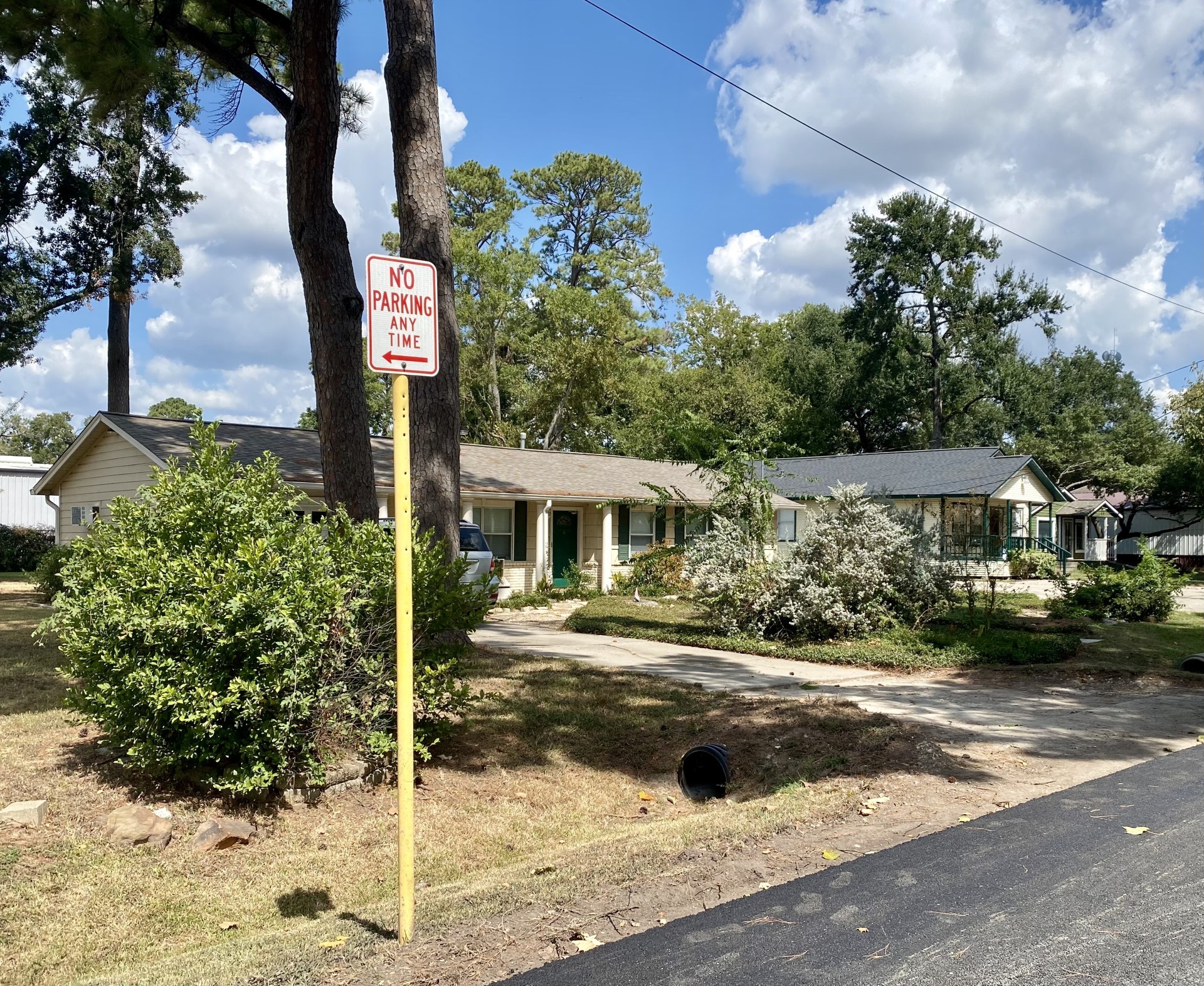 326 Noble Street Spring, TX 77373 - Photo 2 of 32 Located on the corner of Noble and Prairie sits 326 Noble. Next door is the duplex, 326.5 Noble A and B