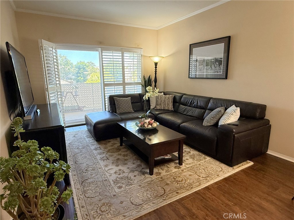 44780 Adam Temecula, CA 92592 - Photo 4 of 42 spacious living room with sliding door to patio