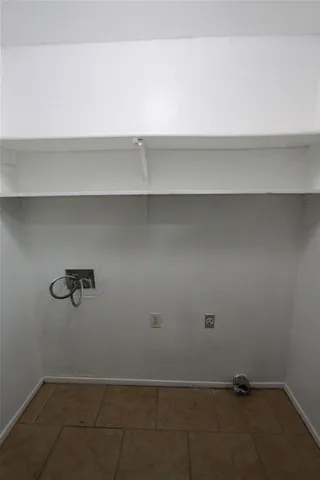 an empty room with a empty space