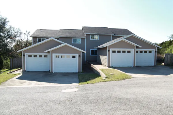 $1,600 | 3904 Hudson Bend Road, Unit D, Austin, TX 78734