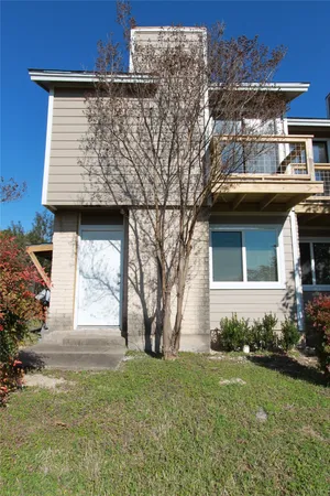$1,600 | 3904 Hudson Bend Road, Unit D, Austin, TX 78734