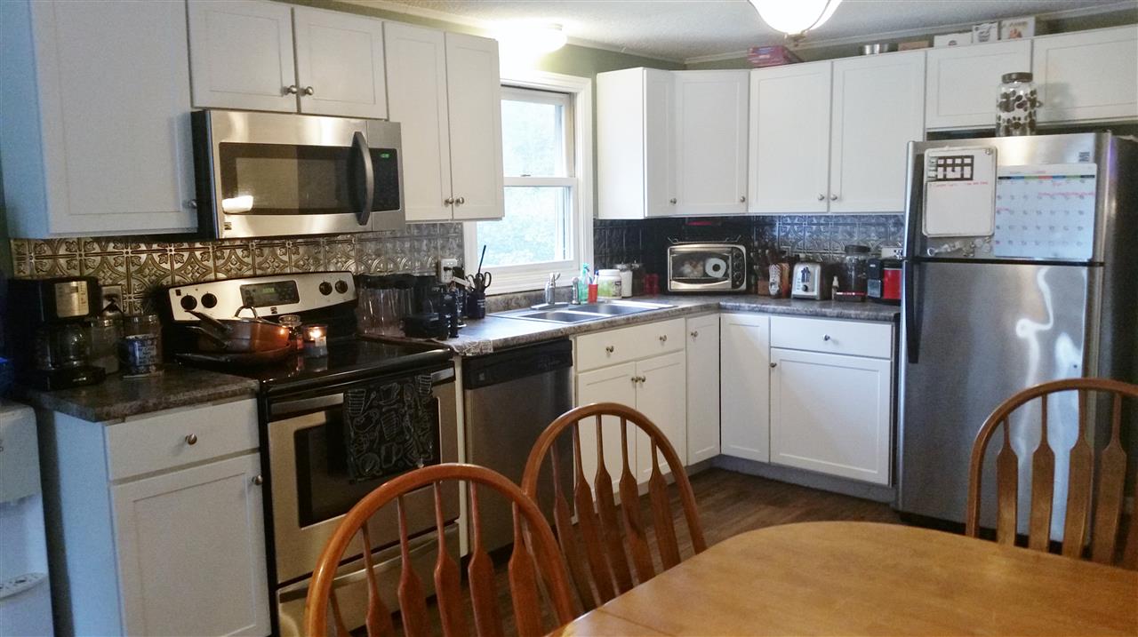 320 Mont Vernon Road New Boston, NH 03070 - Photo 5 of 30