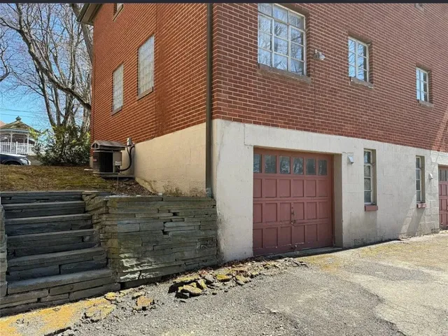 $1,200 | 43 Howard Avenue, Unit RIGHT, Binghamton, NY 13904