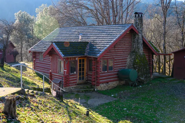 $250,000 | 51-75 Hart Road, Weaverville, CA 96093