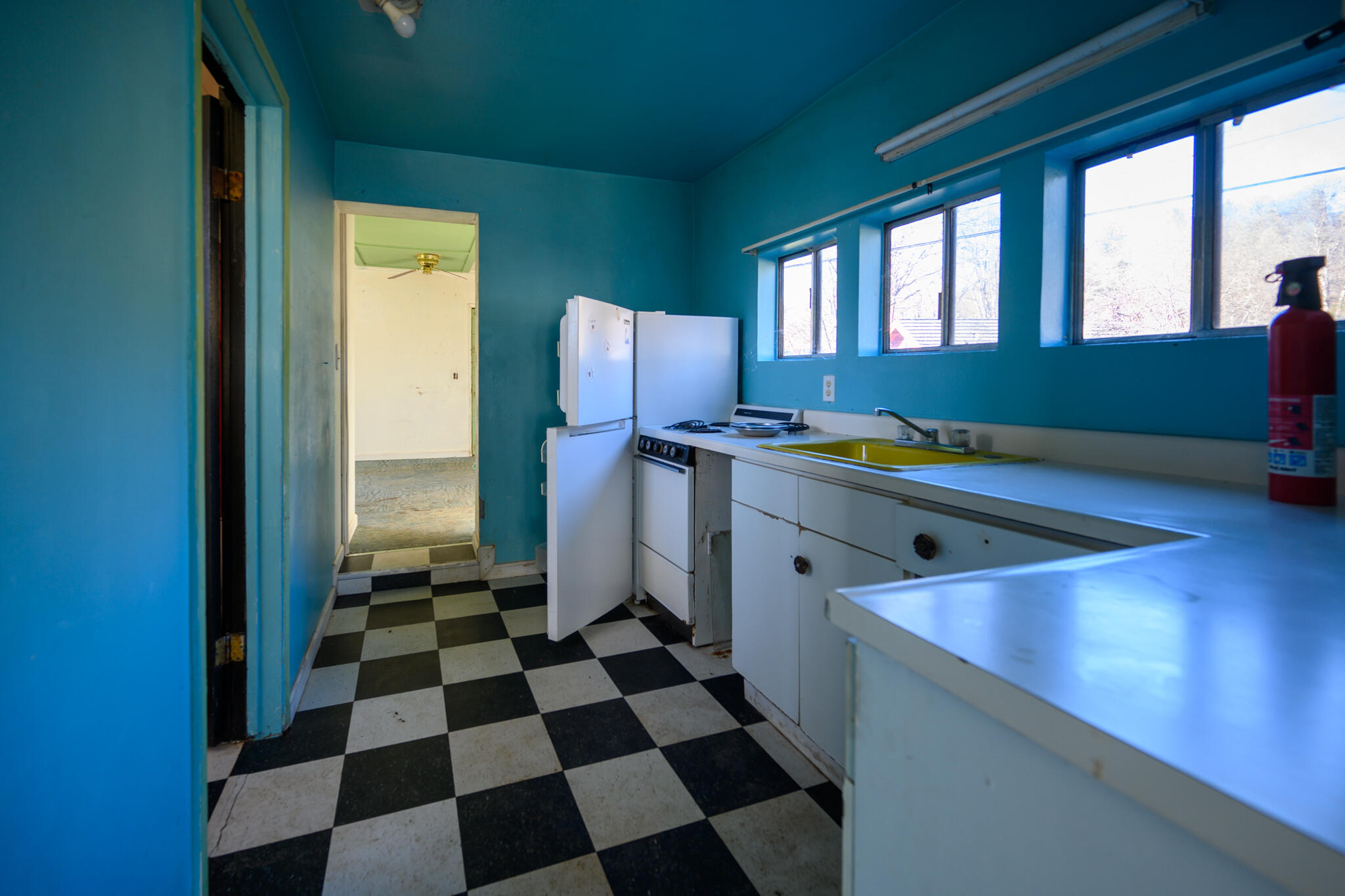 51-75 Hart Road Weaverville, CA 96093 - Photo 22 of 40 galley kitchen