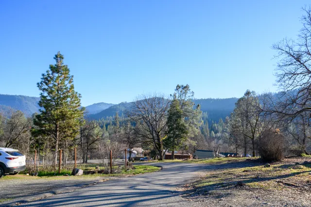 $250,000 | 51-75 Hart Road, Weaverville, CA 96093