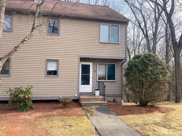 $310,000 | 127 Cortland Circle, Unit 127, Leominster, MA 01453