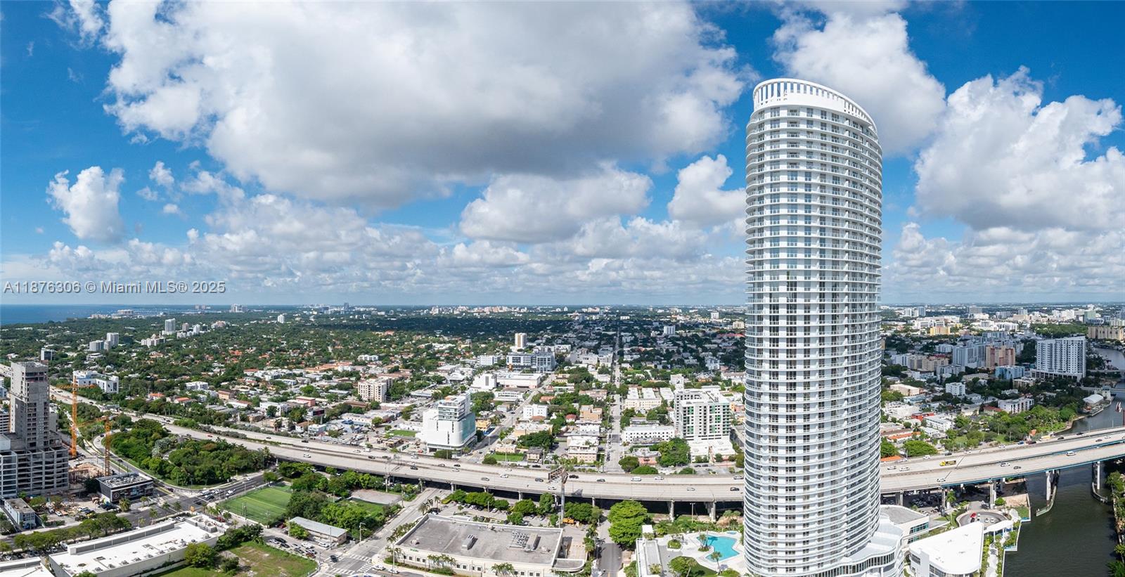 185 Southwest 7th Street, Unit 4201 Miami, FL 33130 - Photo 2 of 29 a view of a city