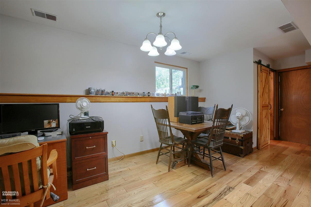 1570 South Boulevard Rochester, MI 48309 - Photo 17 of 24
